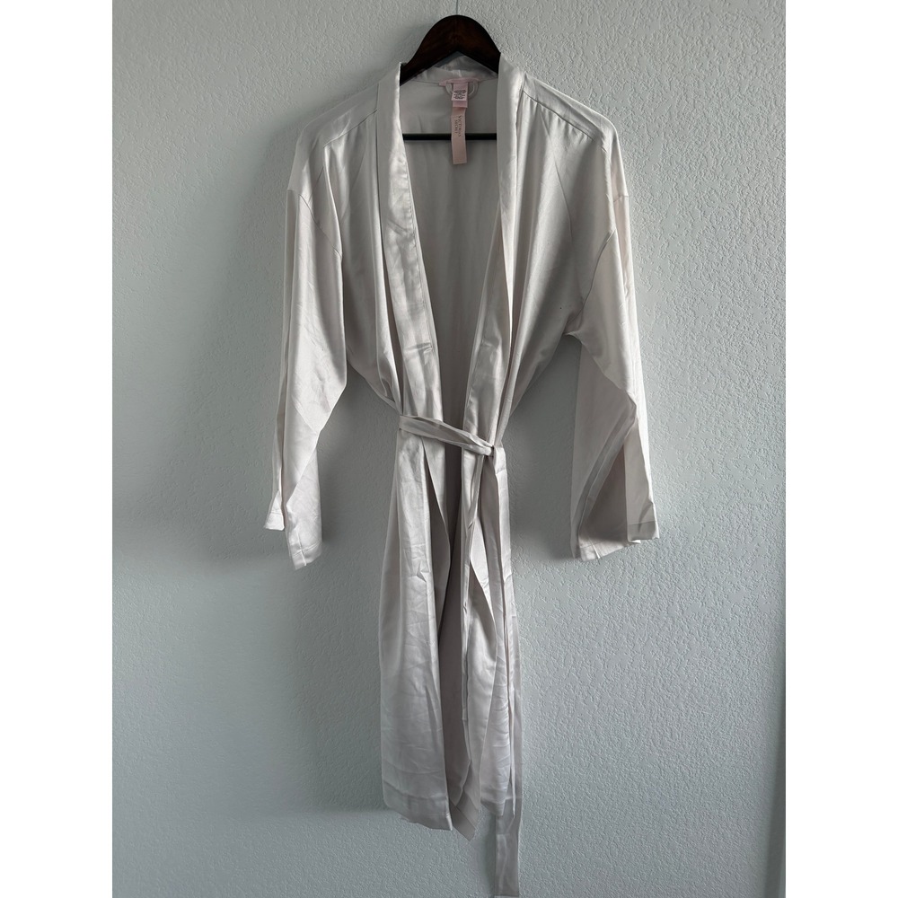 Victoria's Secret Classic Satin Robe Size M/L Ivory Tie Waist